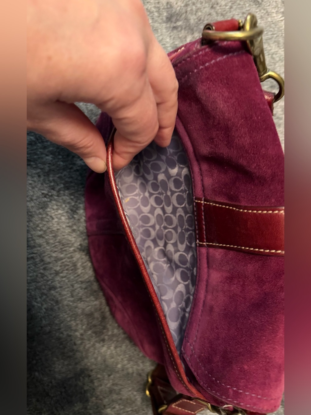 VINTAGE COACH suede crossbody bag - Picture 8 of 12